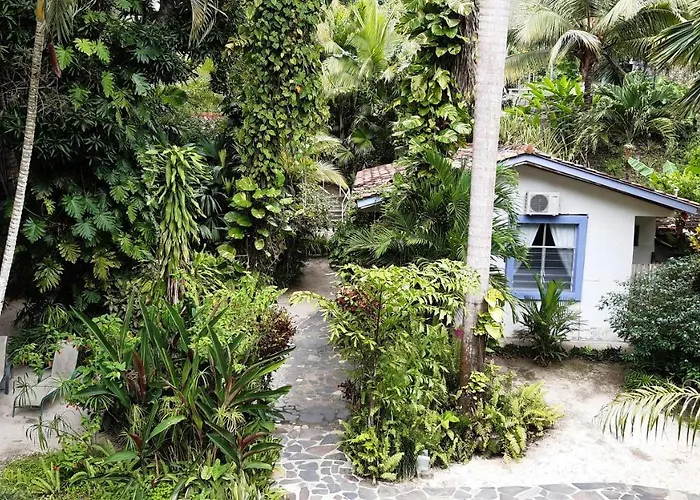 Togo B&B Farallon
